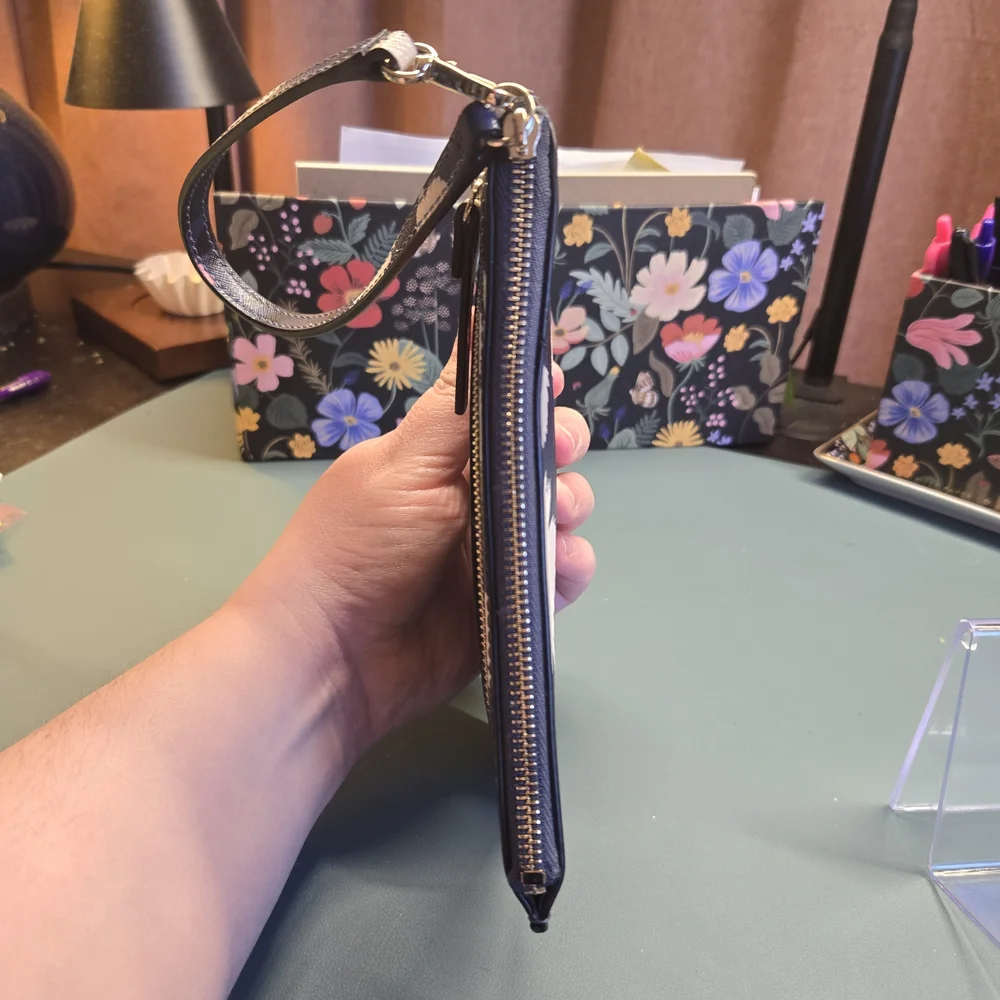 KATE SPADE NWOT Shore Street Gala Blue Floral Tinie Wristlet